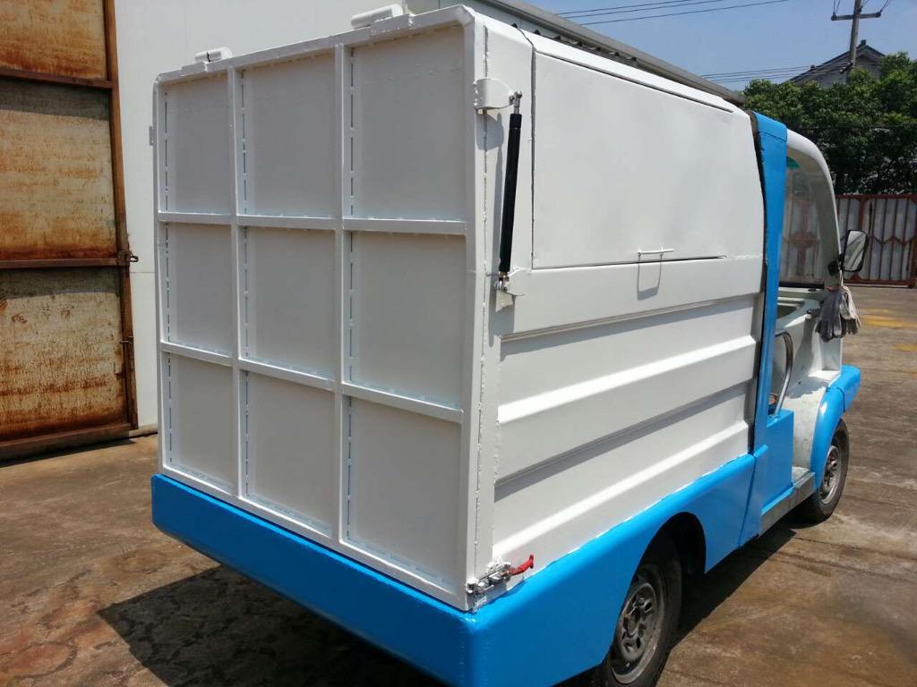 Garbage cleaner under reconstruction. We are professional road sweeper manufacturer. For inquiry johnyiming@gmail.com