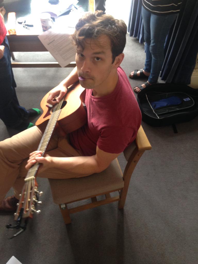 RoddaSimon's tweet photo. @HeadyConduct bringing together two handsome men with guitars rehearsing4 #RECKLESS beautiful sounds @parableproduct http://t.co/NZF752Gj8R