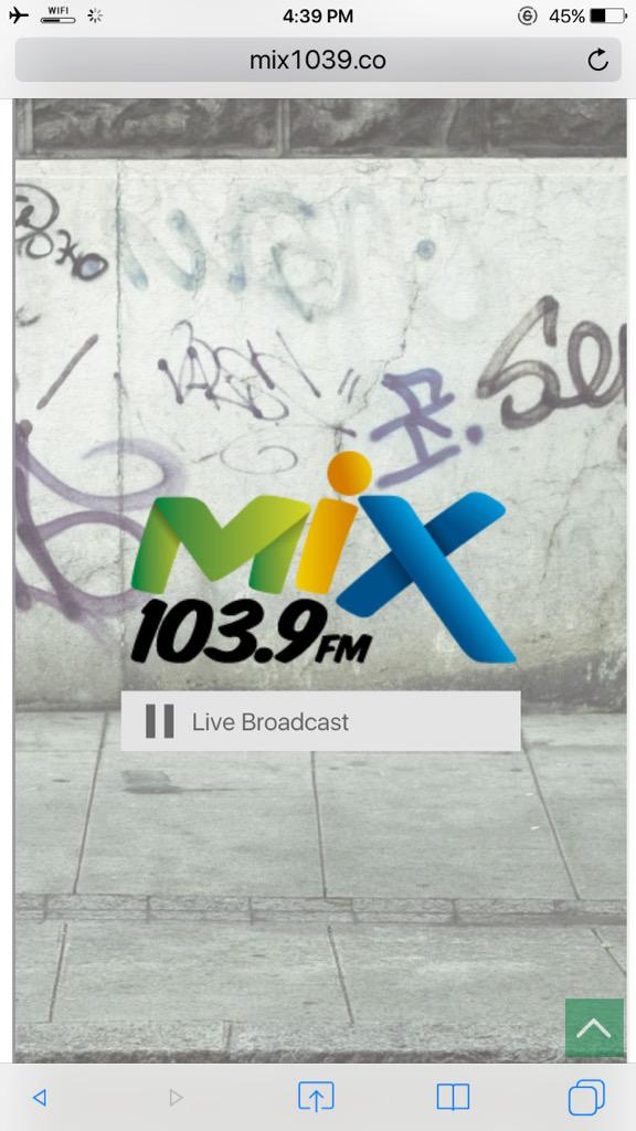 DruPhotoDesigns's tweet photo. Listening to Barranquilla's Mix 103.9 all the way from Miami #modomixescuchandomix1039 @Mix1039 http://t.co/h3w4czDBdt
