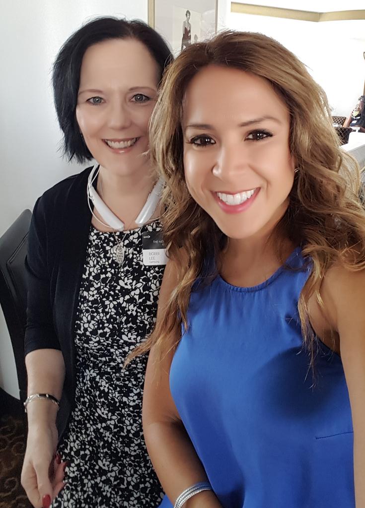 JROSELL01's tweet photo. It's #Samsung week! ! Kicking off the new Edge Plus and Note 5 @SamsungMobileUS @blee01 #LALVretailfun @Sprint_West http://t.co/FzaSPq8ROU