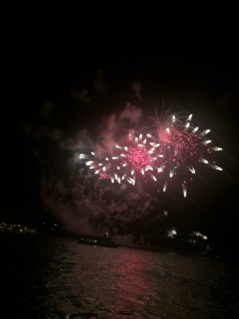 Hello #Plymouth! Which is ur fave display at the national #fireworks championships? <a href="/britainsocean/">Britain's Ocean City</a> <a href="/Waterfront_News/">Waterfront News</a>