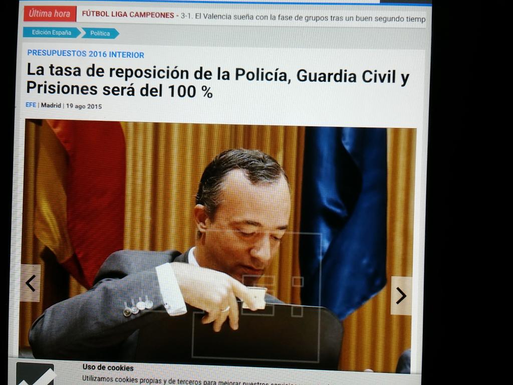 polilla_88's tweet photo. Creo que no hay duda ya. Me alegro por tantos y tantos opositores que han sufrido los recortes estos años. Un abrazo http://t.co/UR1riblndF