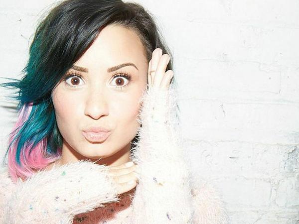  happy birthday demi lovato from the lovatics of middle east 