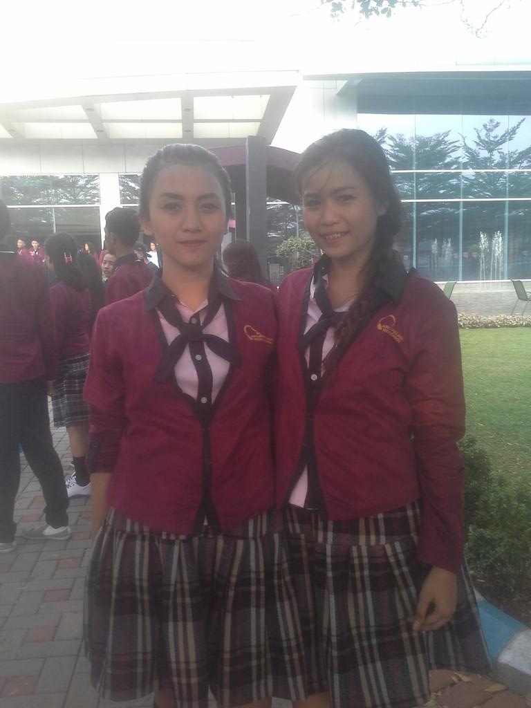 kputridewi's tweet photo. Latepost bgt waktu shooting high school love story sctv-tanri abeng eps.2 http://t.co/j0ljvB3dTF