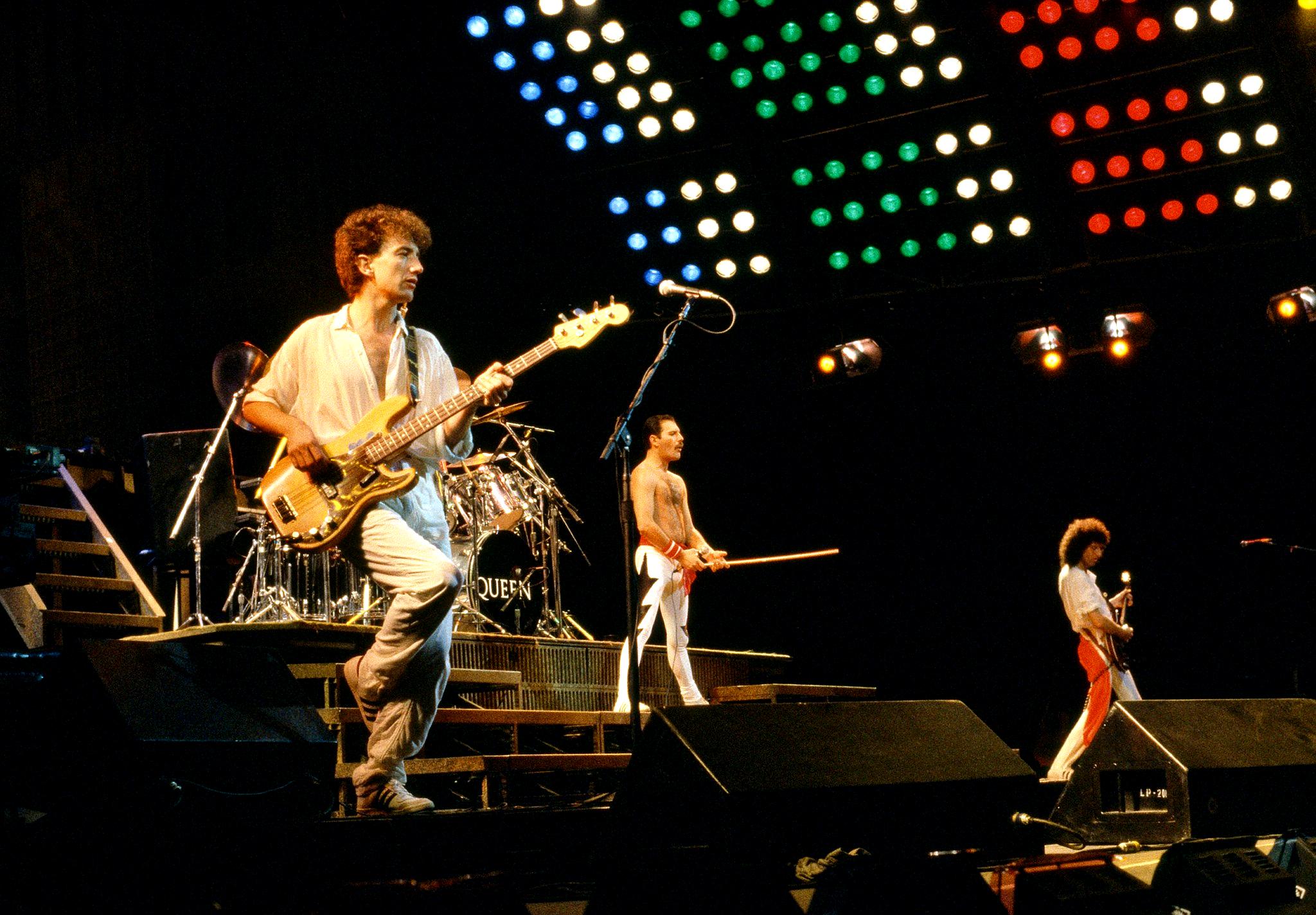 Happy Birthday John Deacon (Queen)      