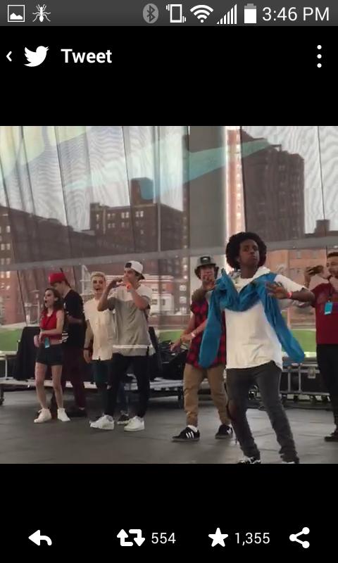 jas5665's tweet photo. @HayesGrier then can u explain this http://t.co/DrFM7BAwnu