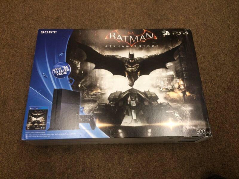 ZElectronicsCo's tweet photo. Limited edition Dark Knight Ps4 $325 http://t.co/MzxERkumti