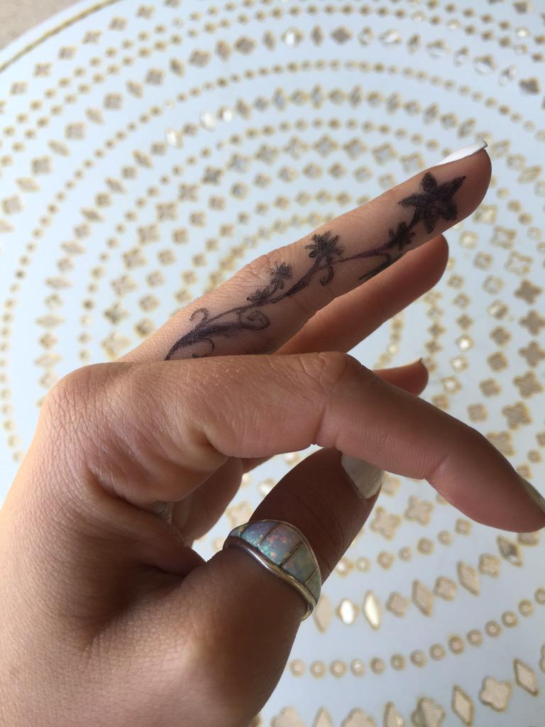 Lauren Jauregui tweet media