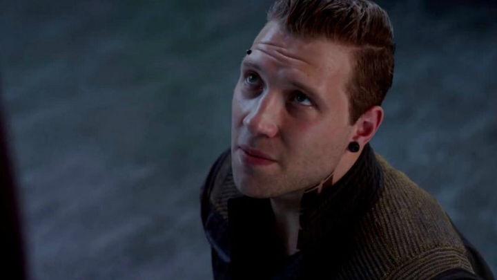 _EvilKnight_'s tweet image. •New Evil guard account 
•#OUAT
•{New to RP}
•RTs?
•Looking for a Regina to serve