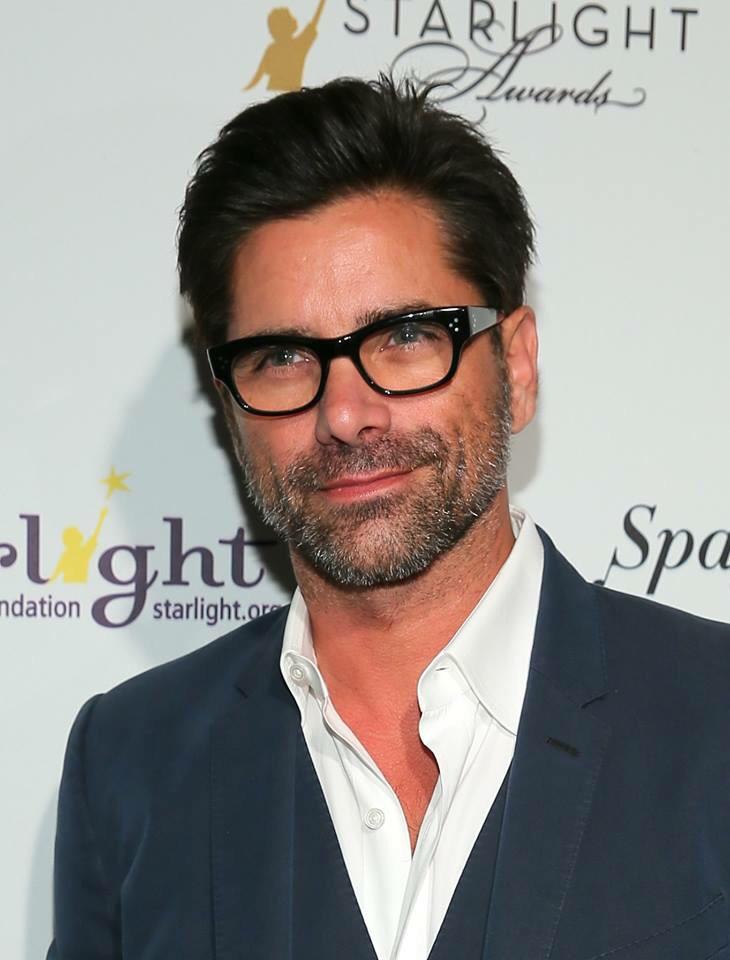 Happy 52nd Birthday to John Stamos! if you love uncle Jessie! 