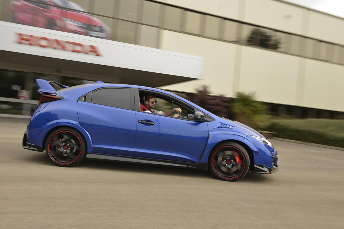 FreeCarMag1 tweet picture