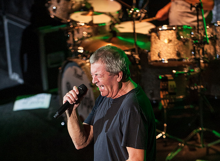  He\s a highway star! to wish Ian Gillan of a happy birthday! 