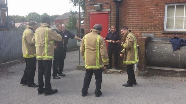 Parker_1996's tweet photo. #Throwback.. Myself and the SFVS team @Volunteer_SFVS undergoing the experience of the #RatRuns &amp; #Tunnels!! 🚒🚨🔥 http://t.co/L27utaQItE