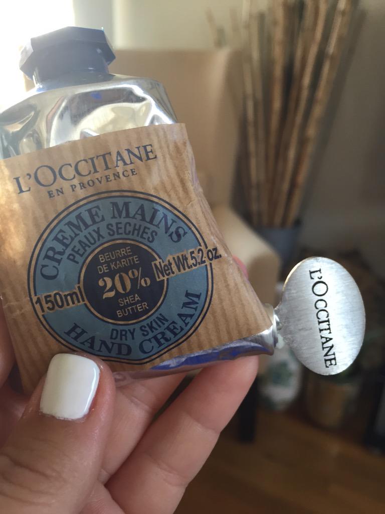 hrmqueenhobag's tweet image. My bedtime routine would not be complete without this stuff! #skinsaver #loveloccitanesweeps @LOCCITANE