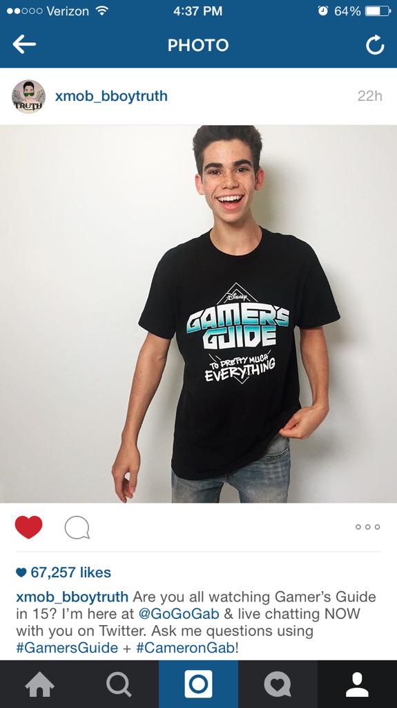 CaraSelenaNsync's tweet photo. Descendants ๐ฟ๐๐ @TheCameronBoyce #CameronGab ๐ฎ #GamersGuide is #We'd today #6PM 630 ๐ป @DisneyXD @esbjorklund http://t.co/Kak0Ga9skb