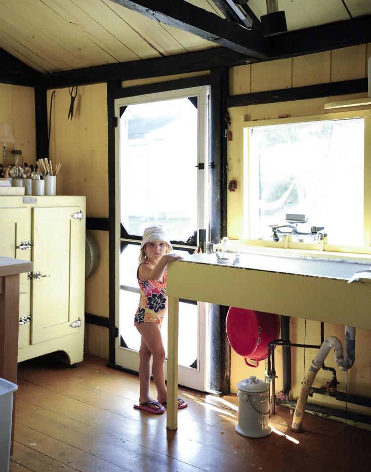 MReadPDX's tweet image. The Soulful Side of #OldCapeCod: Justine's Family Cottage via @gardenista #homedesign buff.ly/1PqFwJl