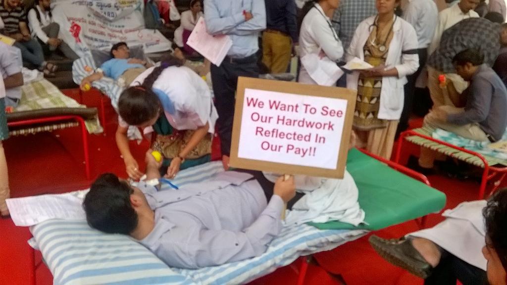 mercallen007's tweet photo. @kardunited@indiatoday@ndtvindia #protestforhike http://t.co/TKzww7HCn4