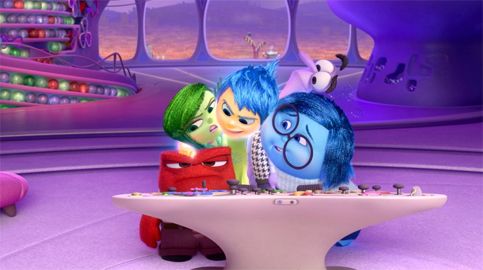 yoonvisual's tweet photo. ฟานี่บอกว่าตอนดูเรื่อง Inside Out เธอแอบสะอื้นด้วย และคิดว่าผู้ใหญ่จะสัมผัสถึงอารมณ์จากหนังเรื่องนี้ได้มากกว่าเด็ก http://t.co/slyMP7NWOn