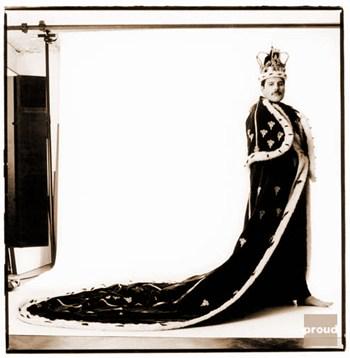 Happy Birthday to the late, great Freddie Mercury, one of our favourite & royalty. Image by Peter Hince 