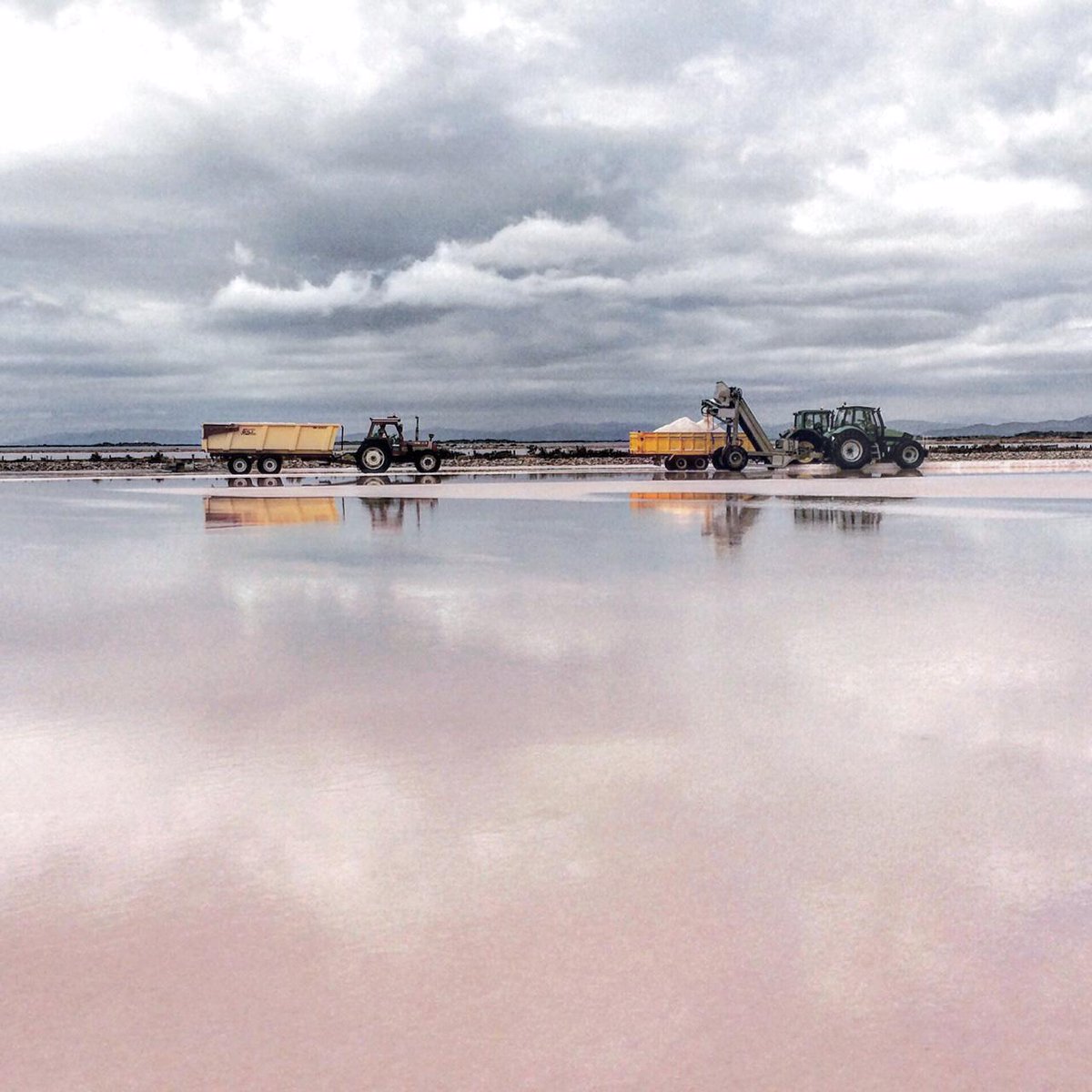 The sea salt harvesting goes on!
Only some days left and all our salt will be ready for the upcoming season.