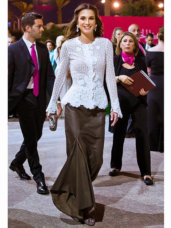 Happy 45th Birthday, Queen Rania! Stunning Looks from the Stylish Royal: Queen  