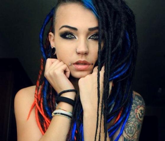 Bodmodification's tweet photo. Piercings &amp; tattoos
Lobes stretché, dahlia &amp; nostril http://t.co/tuAmn00mkt