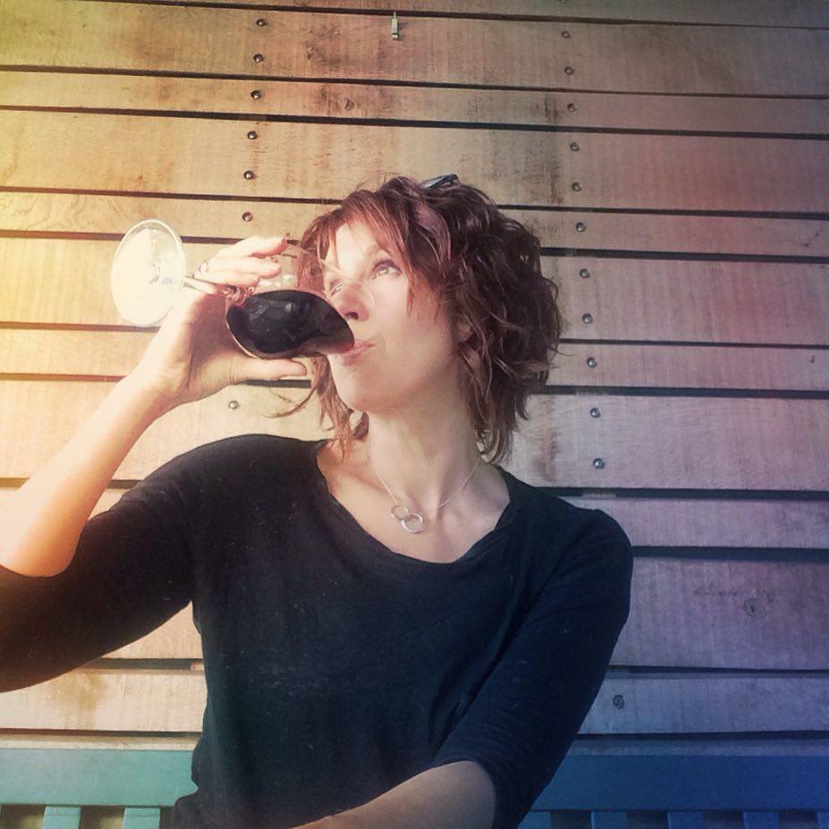 Did you read my friend's blog on #internetdating ?! Hilarious... iwork4uglos.co.uk/blog/the-dysfu…