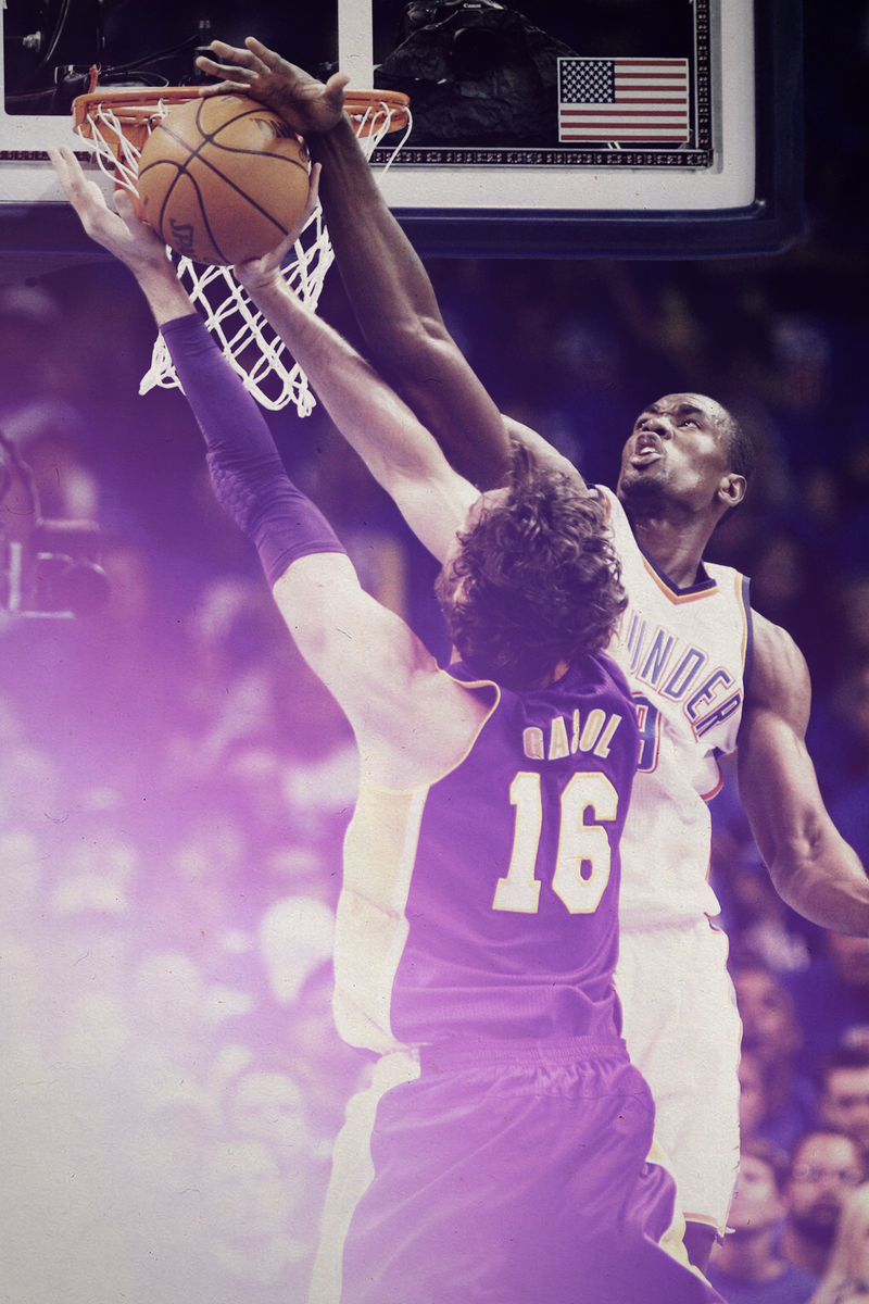 osk_are's tweet image. @sergeibaka9 blokuje kolegę z reprezentacji @paugasol. @NBA @okcthunder @Lakers #iblocka #sergeibaka