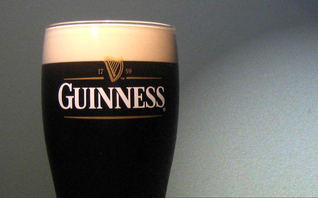 SianPLPR's tweet photo. How does #alcohol-free #Guinness sound to you? http://t.co/0MNuwTfIt9 #beer http://t.co/SwLRQRgY5B