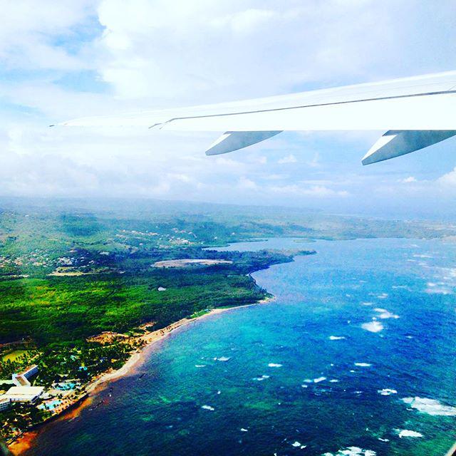 Travel_StLucia's tweet image. Happy #TravelTuesday from the Helen Of The #WestIndies: #StLucia: bit.ly/thingstodoslu  Pic by: Amy Shaw #Caribbean