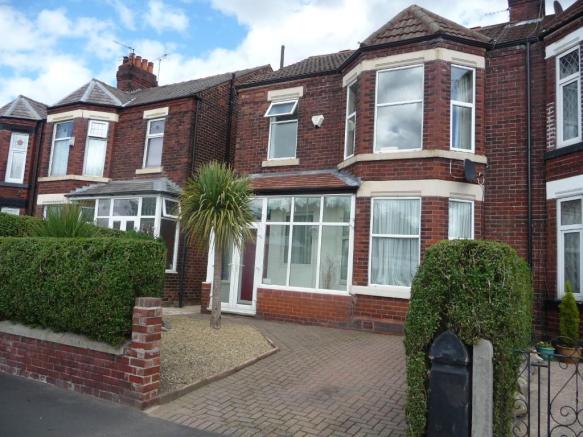 WPFitzpatrickCo's tweet image. #PropertyForSale 4 Bedroom, Semi detached house | Manchester Road, #Stockport | £282,500 | Call: 0161 429 5908