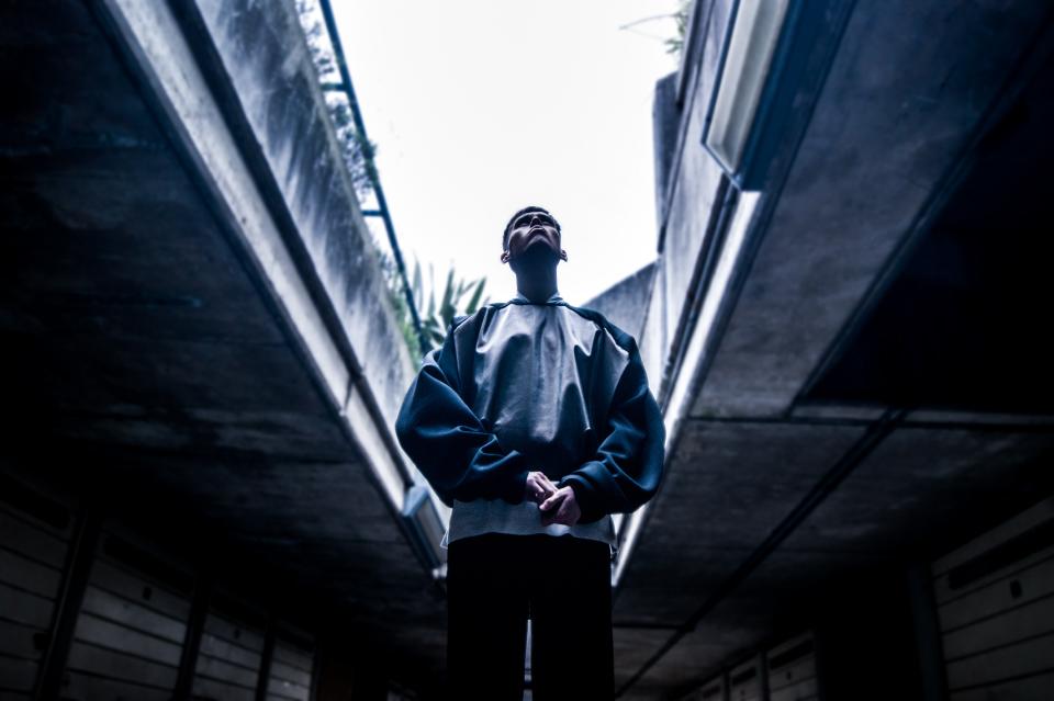 Pending by @narharistudio officialtyrant.com/style/narhari_… #ootd