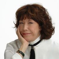 Lily Tomlin\s birthday today... Happy Birthday Lily 