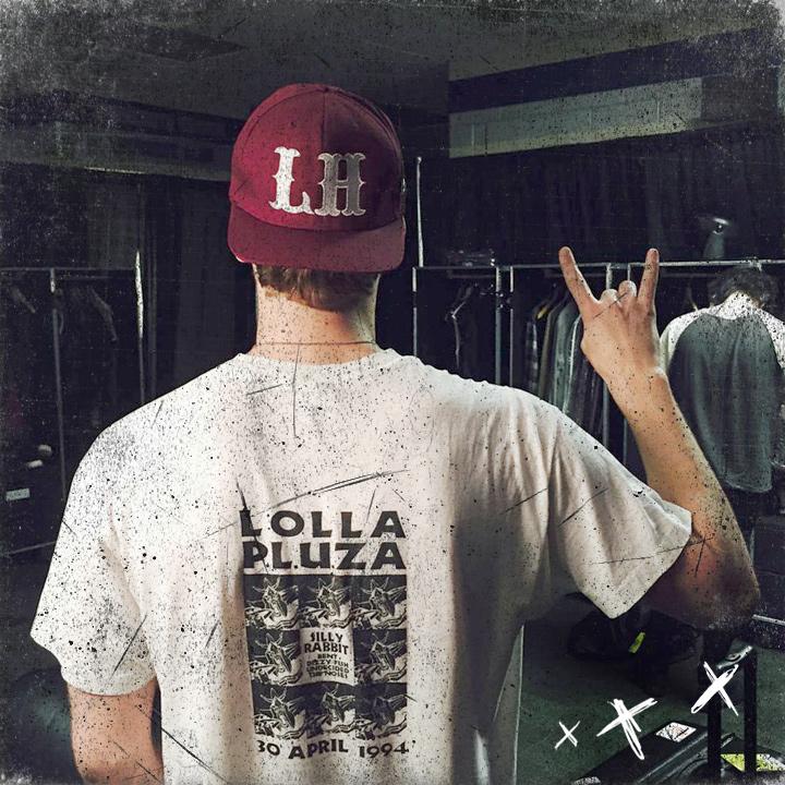 5SOS's tweet image. My LH hat’s up first, you can get one here 5sosf.am/yxc3Bu was awesome to create the look for these - Luke x