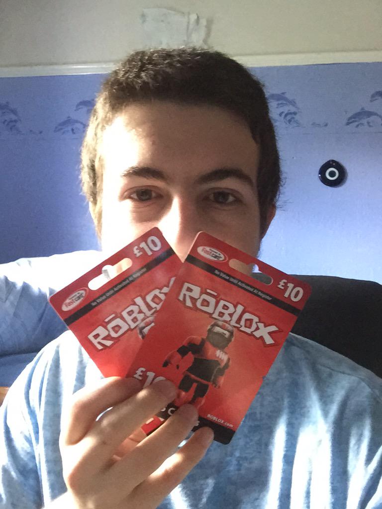 Rhyan Smith On Twitter So I Bought These Two Roblox Cards To