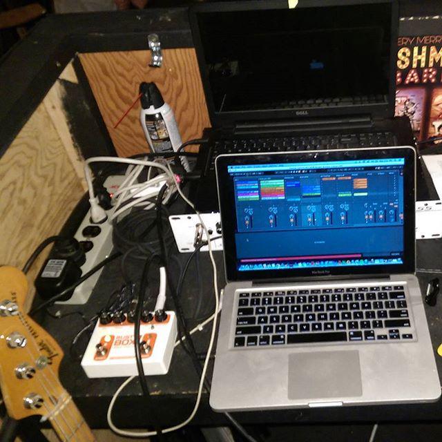 maninaloftdt's tweet photo. A most unusual and challenging setup: one bass, two computers and a rusty box! #fender #pbass #rustybox #ableton #l… http://t.co/PTj6DIj1JY