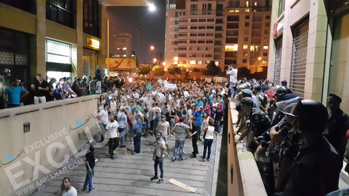 إن كنتم ترونها "مؤامرة" هاتوا الحلول لمشاكل الناس الآن bit.ly/1LIzgLx #طلعت_ريحتكم <a href="/Dianaskaini/">Diana Skaini</a>