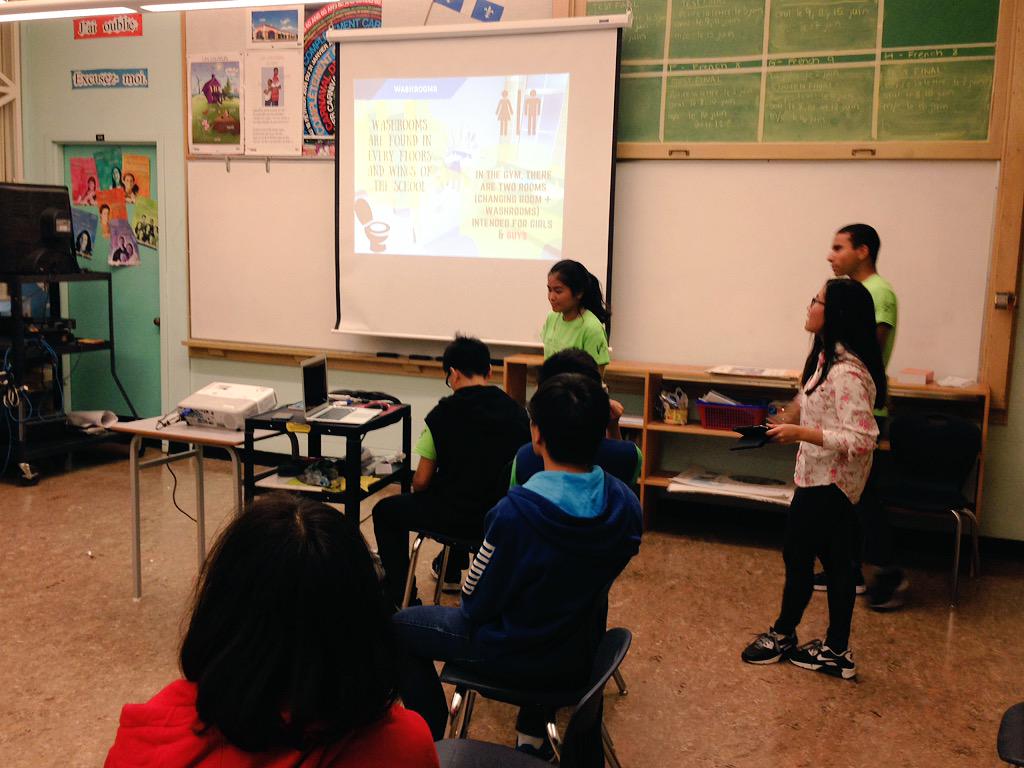 VSB39's tweet image. Student Ambassadors help with Newcomer Orientation Week! #lockertips #healthandsafety #VSB39 #newStudents #DRPC #ELL