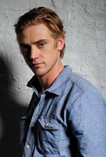 Happy Birthday to Boyd Holbrook (34) 