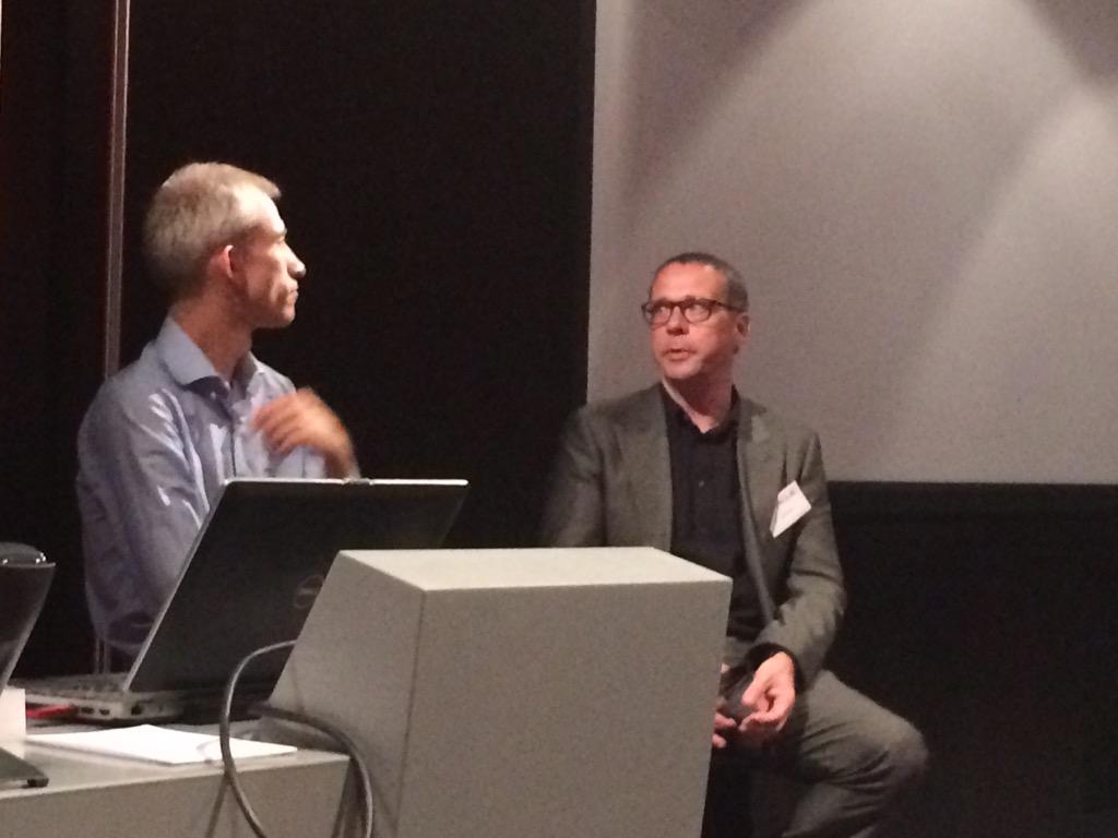 robertvanmolken's tweet image. Q/A panel with @ralf_mueller and @lucasjellema. Good questions from the audience. #OraclePCS #BPM12c #BAM12c