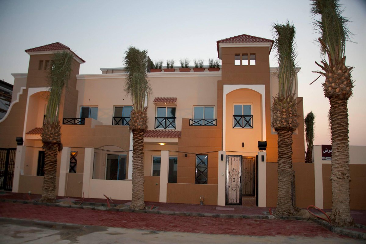 تملك بيت العمر #بسعر شقة 
تفضل بزيارة فيلا العرض لنموذج البيت من مشروع تلال الدمام بحي الفرسان
للاستفسار : 0508933144