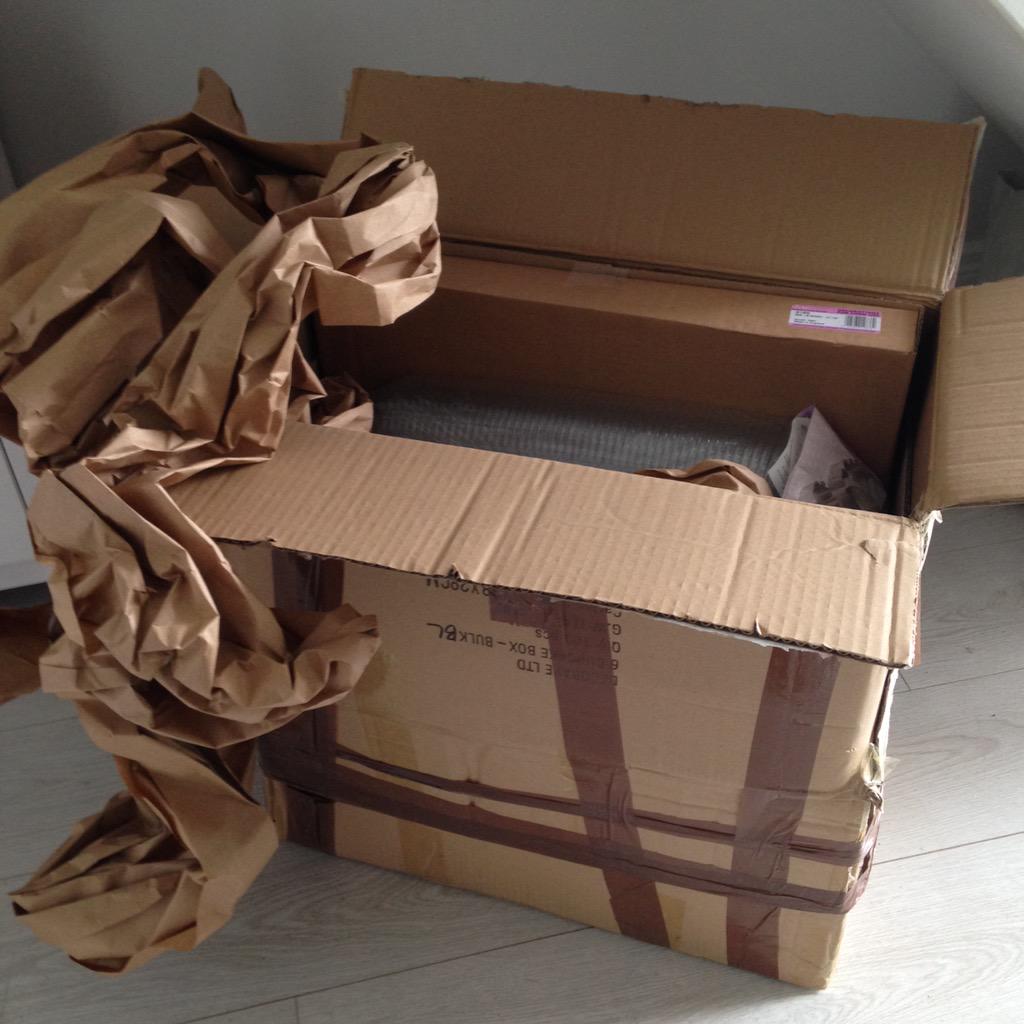 Baked_Blessings's tweet photo. When giant packages arrive from Decobake! โค๏ธ
#bakedblessingsni #weddingcake #hiofestival #decobake http://t.co/C3236nAuvv