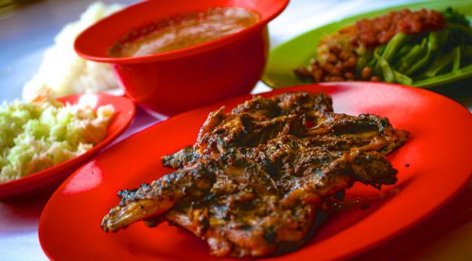 Ketika Wisata Alam dan Kuliner Menyatu dalam Indahnya Lombok lifestyle.liputan6.com/read/2306690/k…