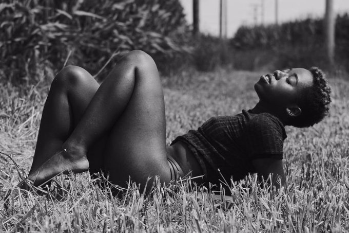 Watch D's leaked NSFW photo on TwXstars