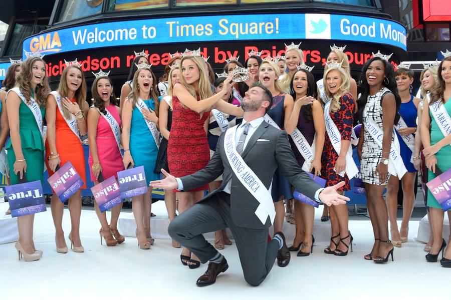 PageantsNEWS's tweet photo. Miss America Contestants on Good Morning America http://t.co/R5v0uoOuUf http://t.co/262rorvVb9