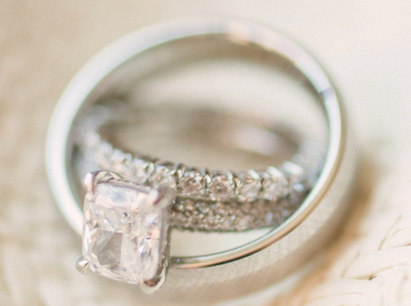 stylemepretty's tweet image. Umm...can you say ring candy? stylemepretty.com/destination-we… Photo: Amanda Crean Photographers