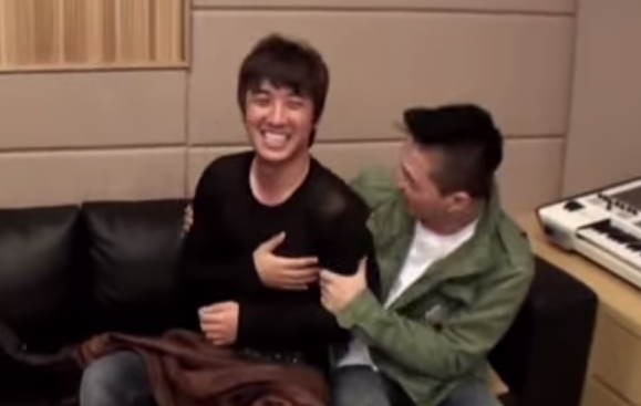 baeri_lovers's tweet photo. Hehehehehe ยฌwยฌ
#BAERI #SOLTORY http://t.co/Hx7X0Usxjz