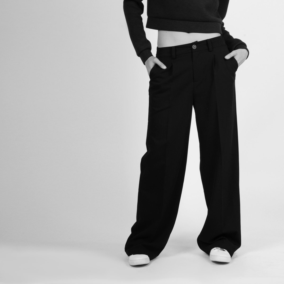 StitchandNeedle's tweet image. Simple yet elegant #fallcollection2015 #ootd #comingsoon