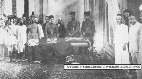هل تعرف تاريخ عدم اقامة صلاة الجمعة في الدولة العثمانية؟ CN2r_2bVEAA9o0T