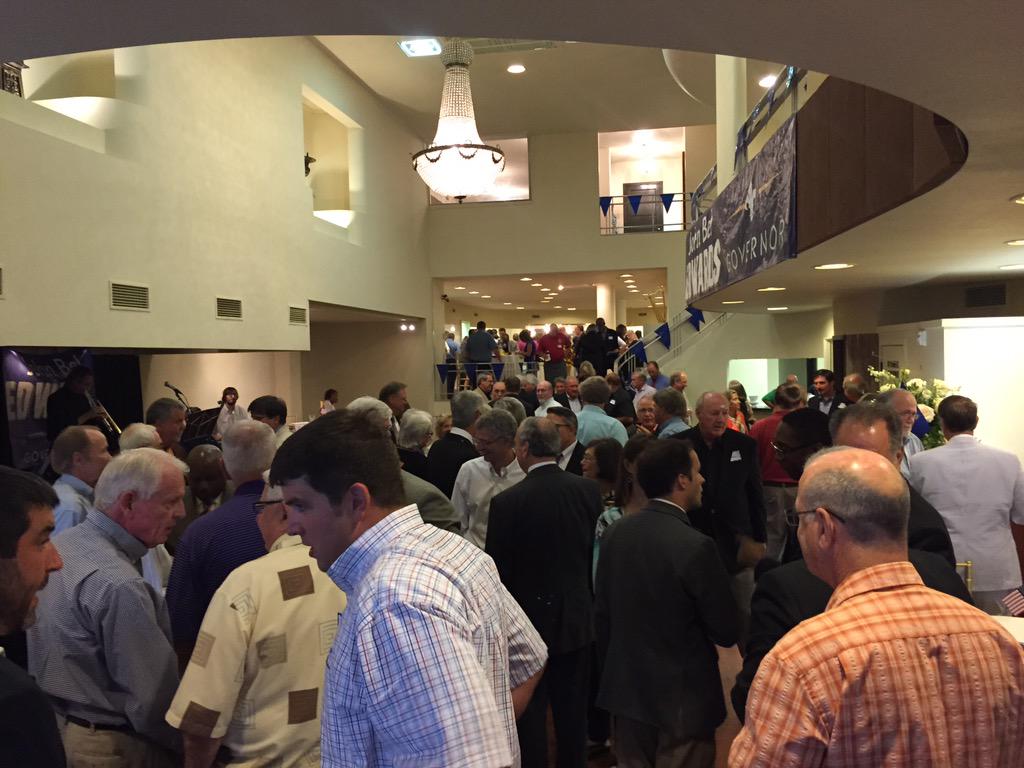 JohnBelEdwards's tweet image. Thanks to PSC Foster Campbell for hosting a great event here in Shreveport. #PutLouisianaFirst #lagov